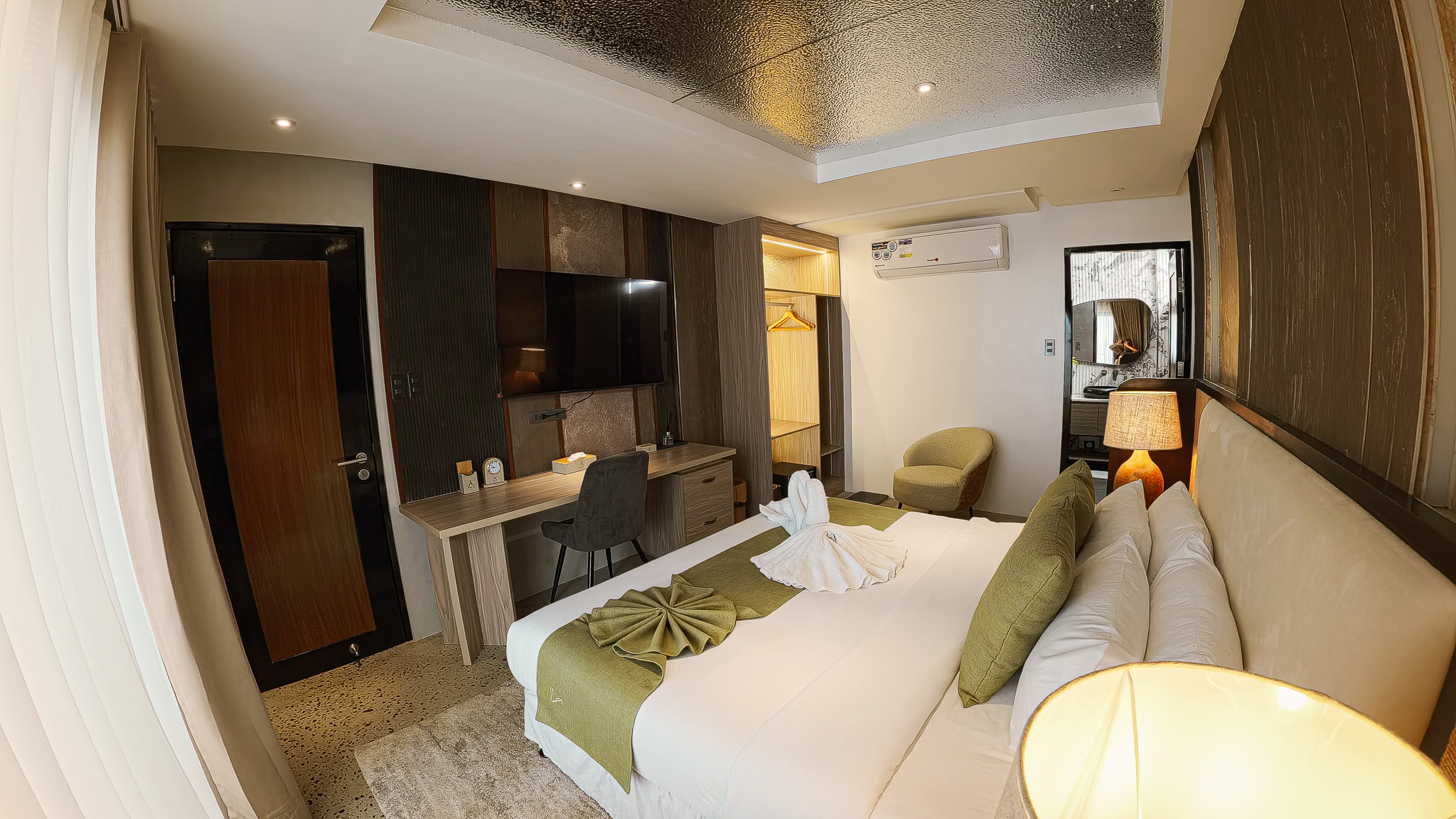 Black Villa Room 1