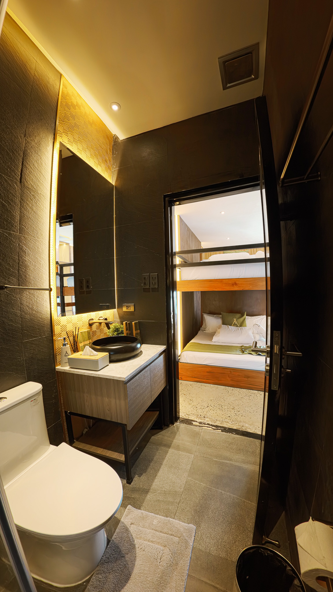 Black Villa Room 3