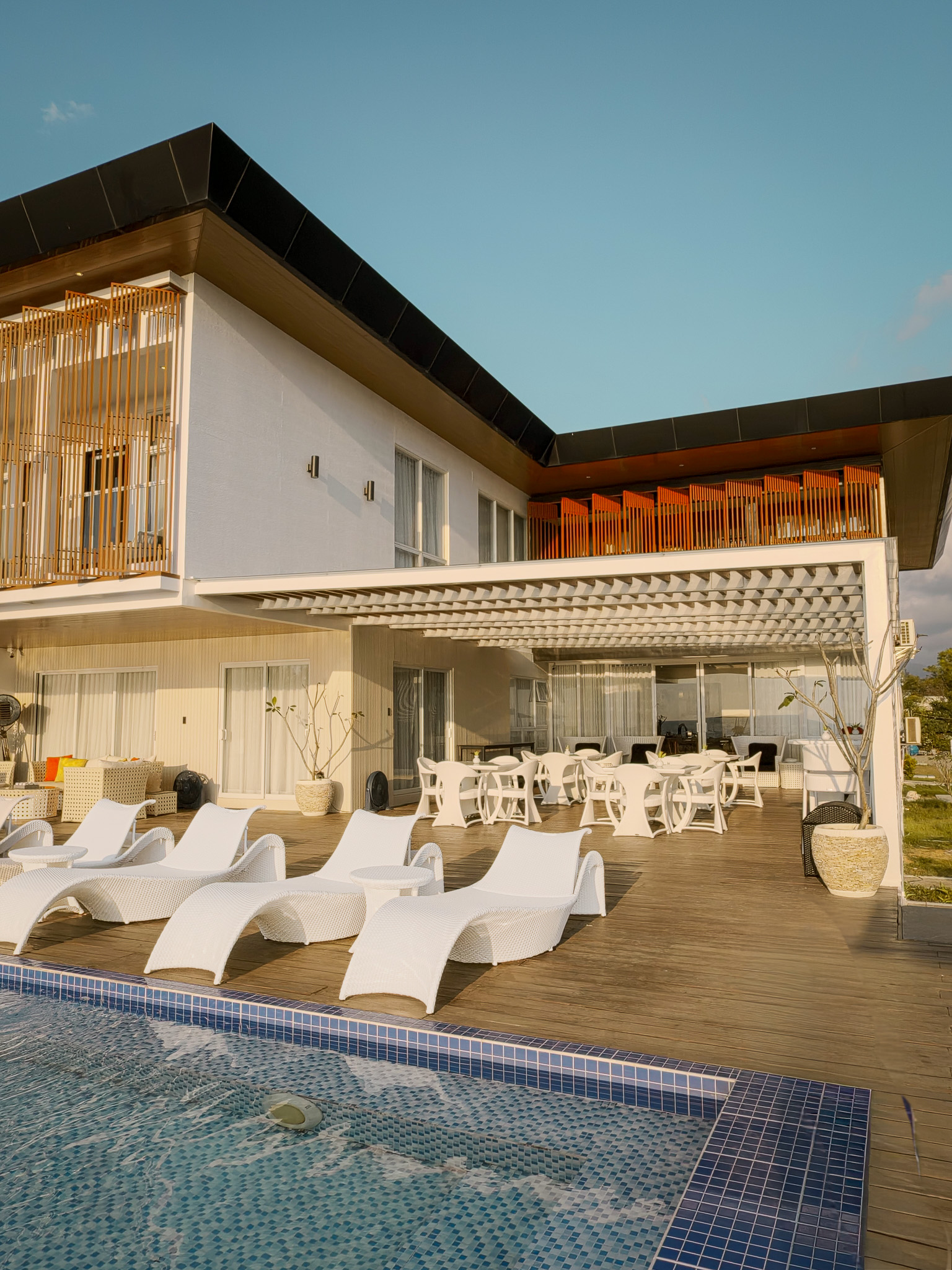 Seaview Villa 4 Shared Spaces
